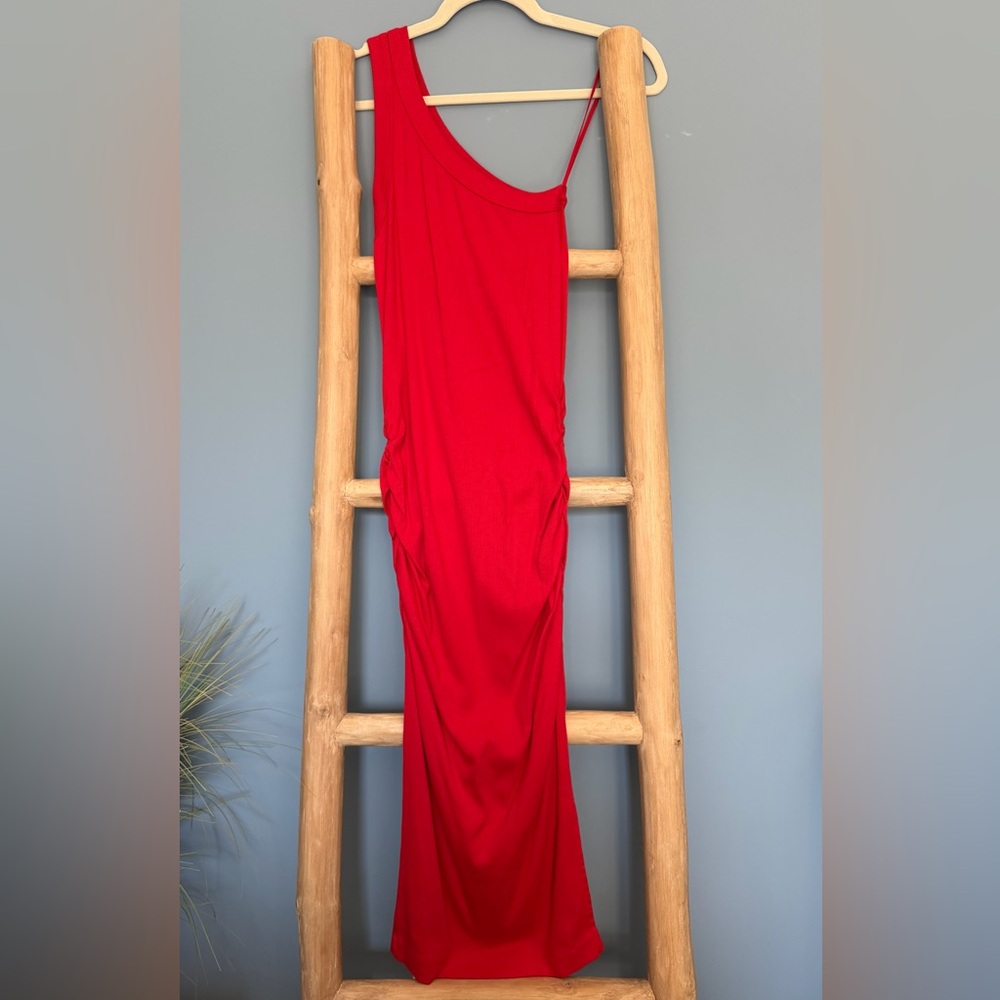 Michael Stars Coco One-Shoulder
Body-Con Dress